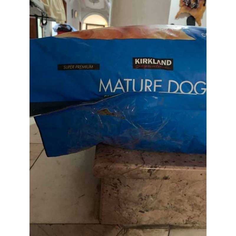 Mature Formula Chicken, Rice and Egg Dog Food 40 lb Q60044