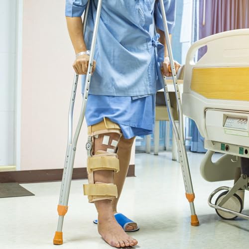 Aluminum Underarm Crutches for Adults, Adjustable Lightweight, Medium I82704