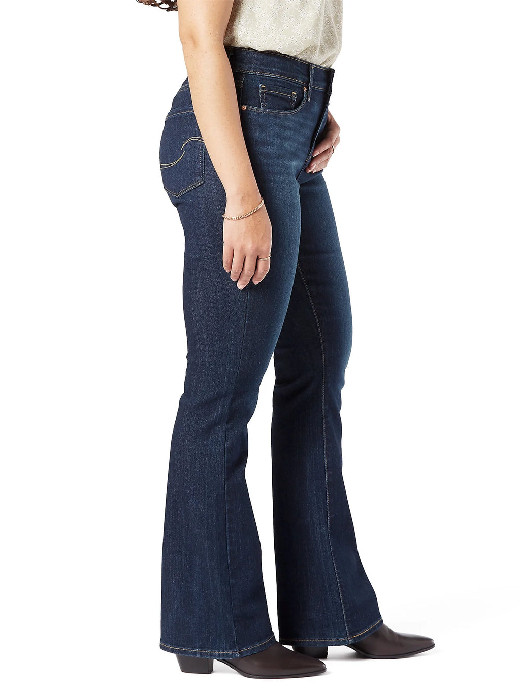Women's Mid Rise Bootcut Jeans O7590