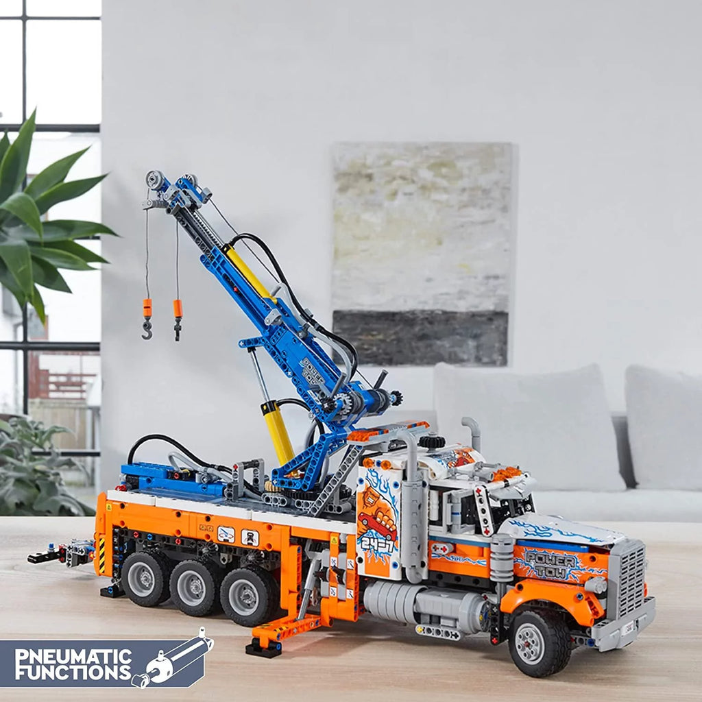 Heavy-Duty Tow Truck with Crane N570