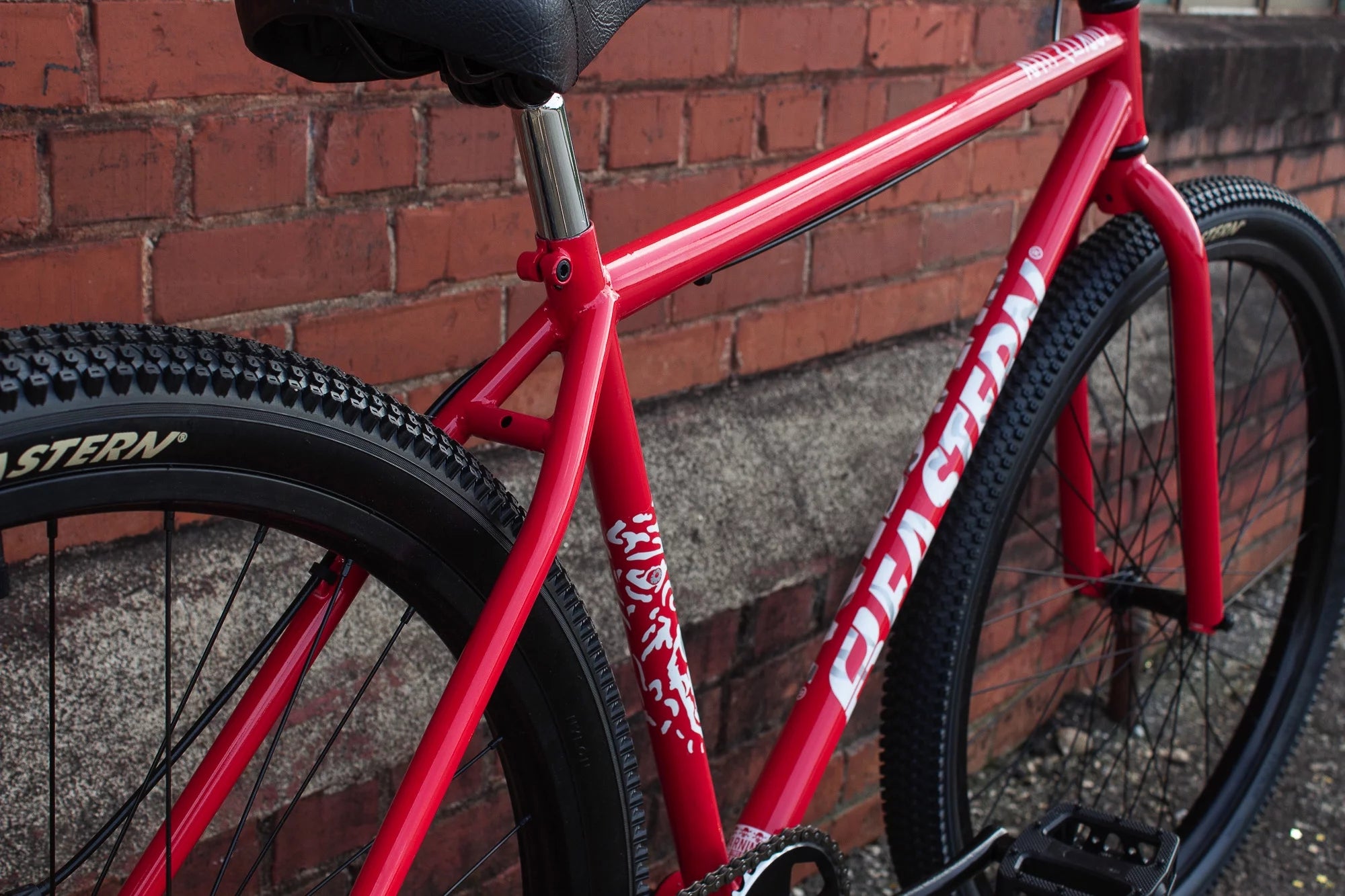 29" BMX Growler Bicycle - Red F734