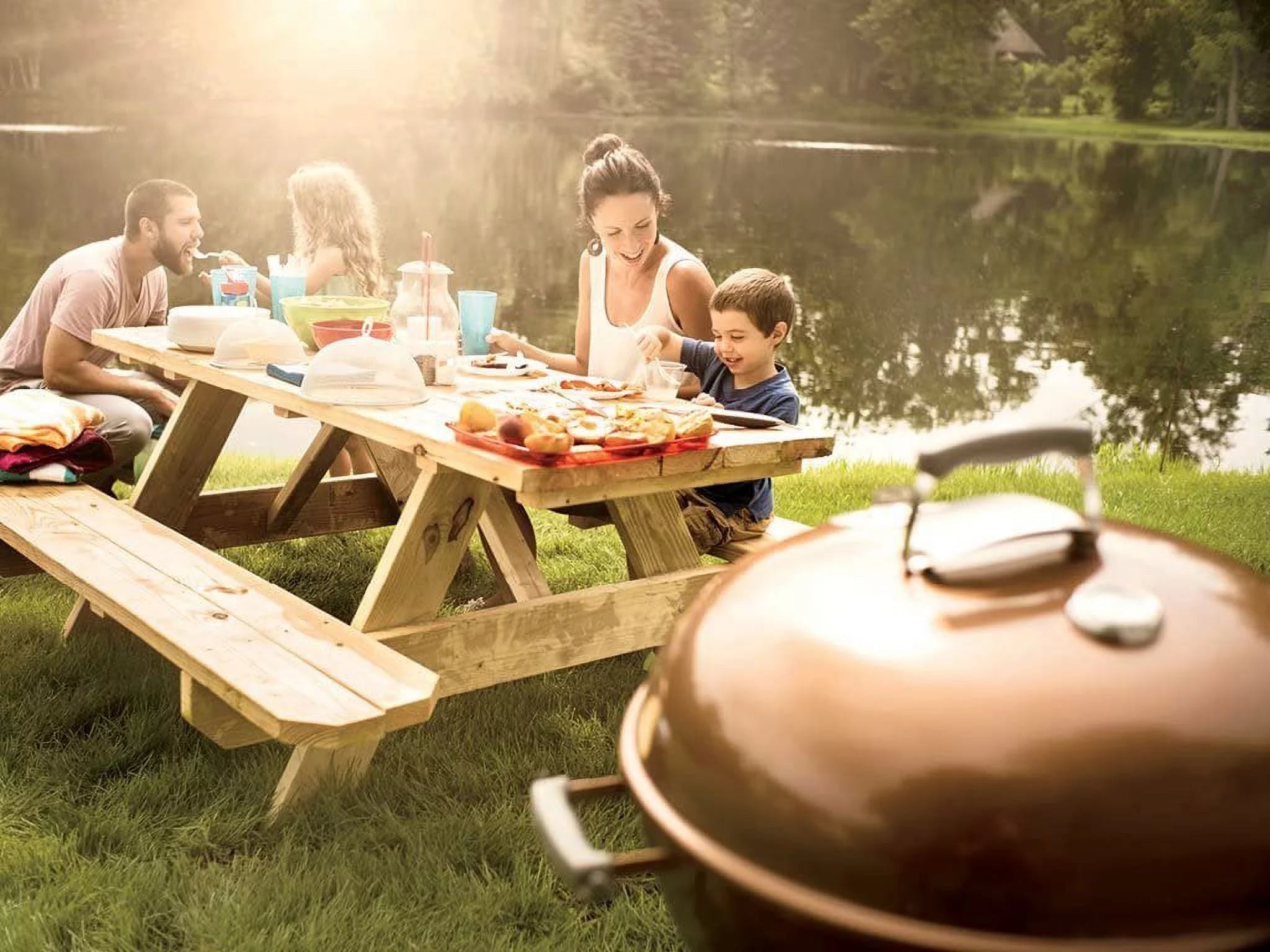 Charcoal Grill, 22-Inch, Copper E749286