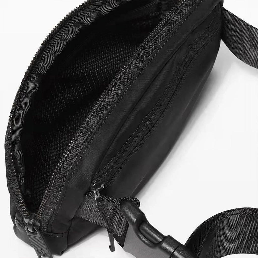 Crossbody Fanny Pack with Extended Strap, 1L, Black U7133