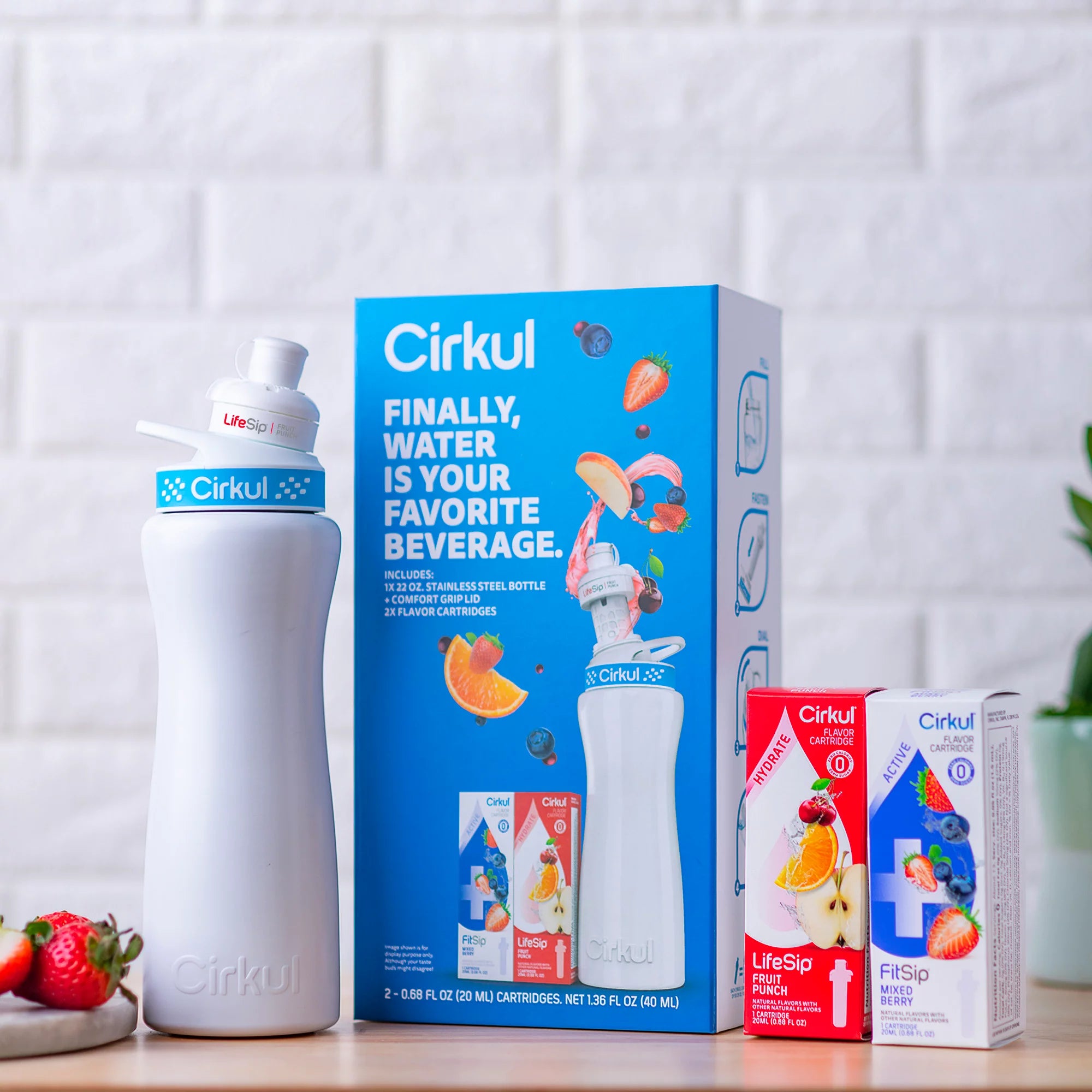 22oz Stainless Steel Water Bottle Starter Kit with 2 Flavor Cartridges W741849